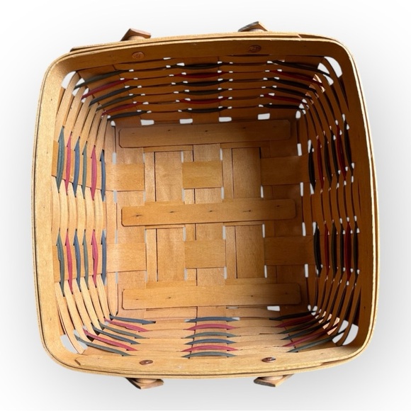 Longaberger 1998 12" x 12" Cake Basket W/ Protector & Wooden Lid - Picture 8 of 15